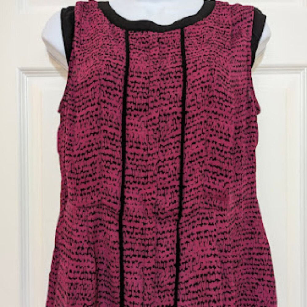 Halogen Black Burgundy Sleeveless peplum top Sz Medium